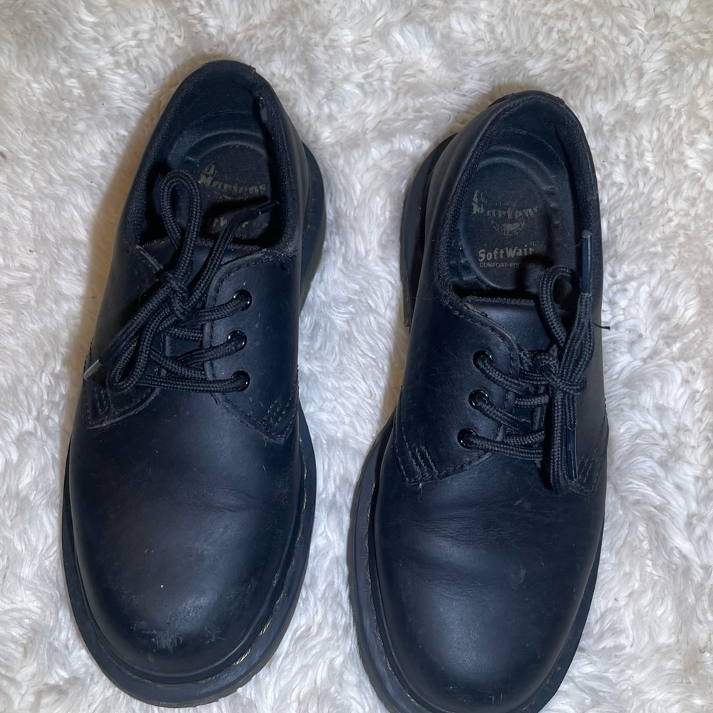 Dr.martens softwair comfort footbed boys leather shoes size 6